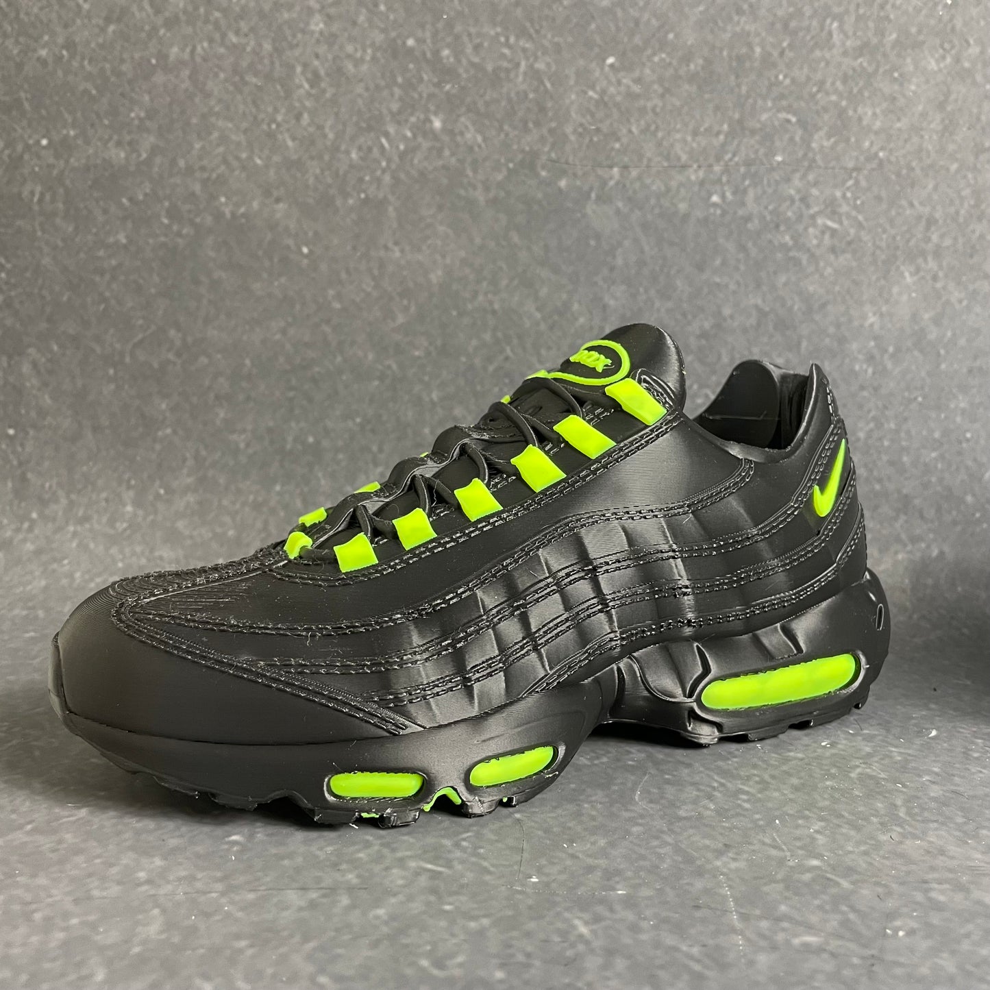 AM95 black and neon planter