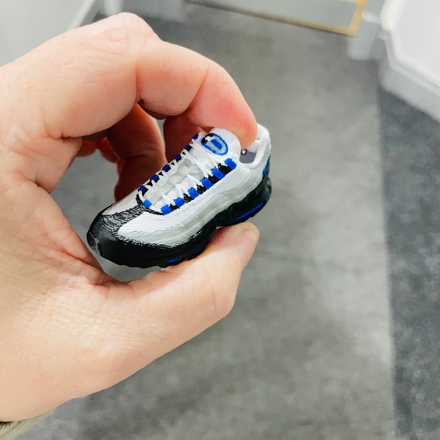 Air Max 95 multi colour Blue Keyring