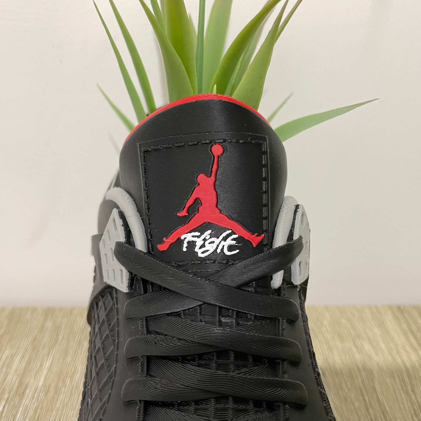 Jordan 4 Bred planter