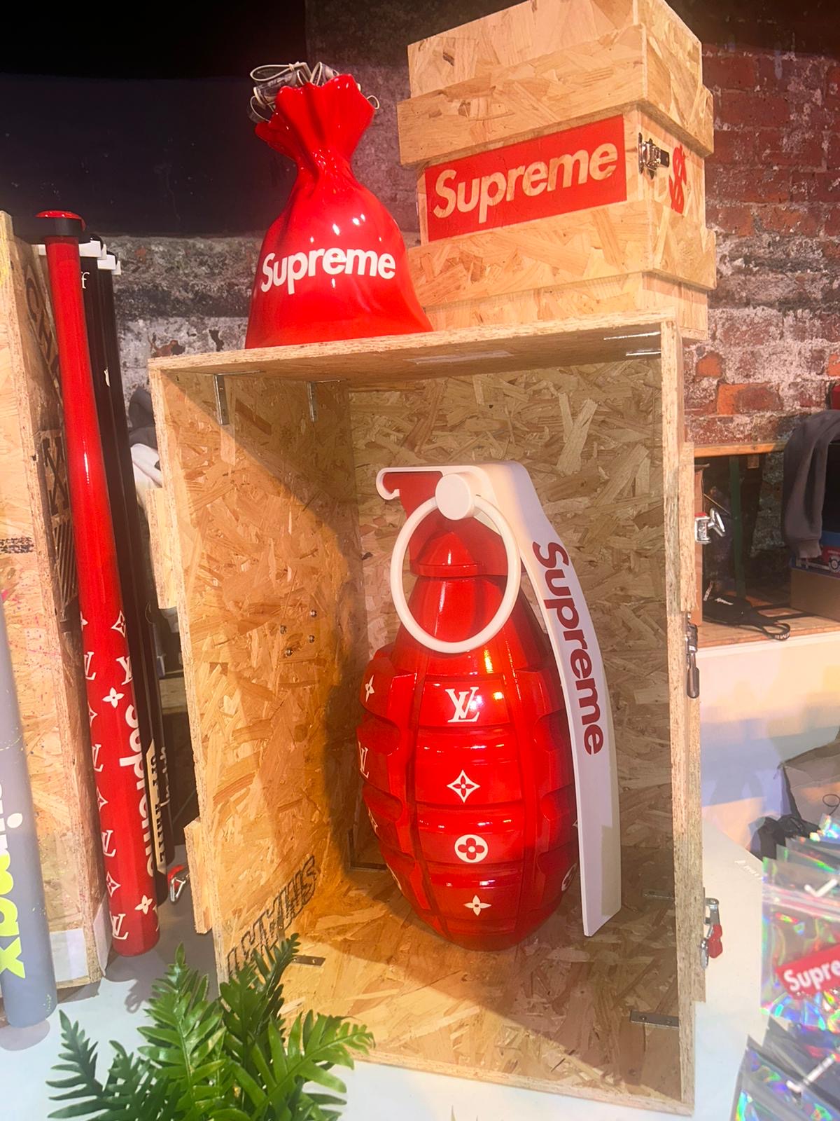 2ft Supreme Grenade