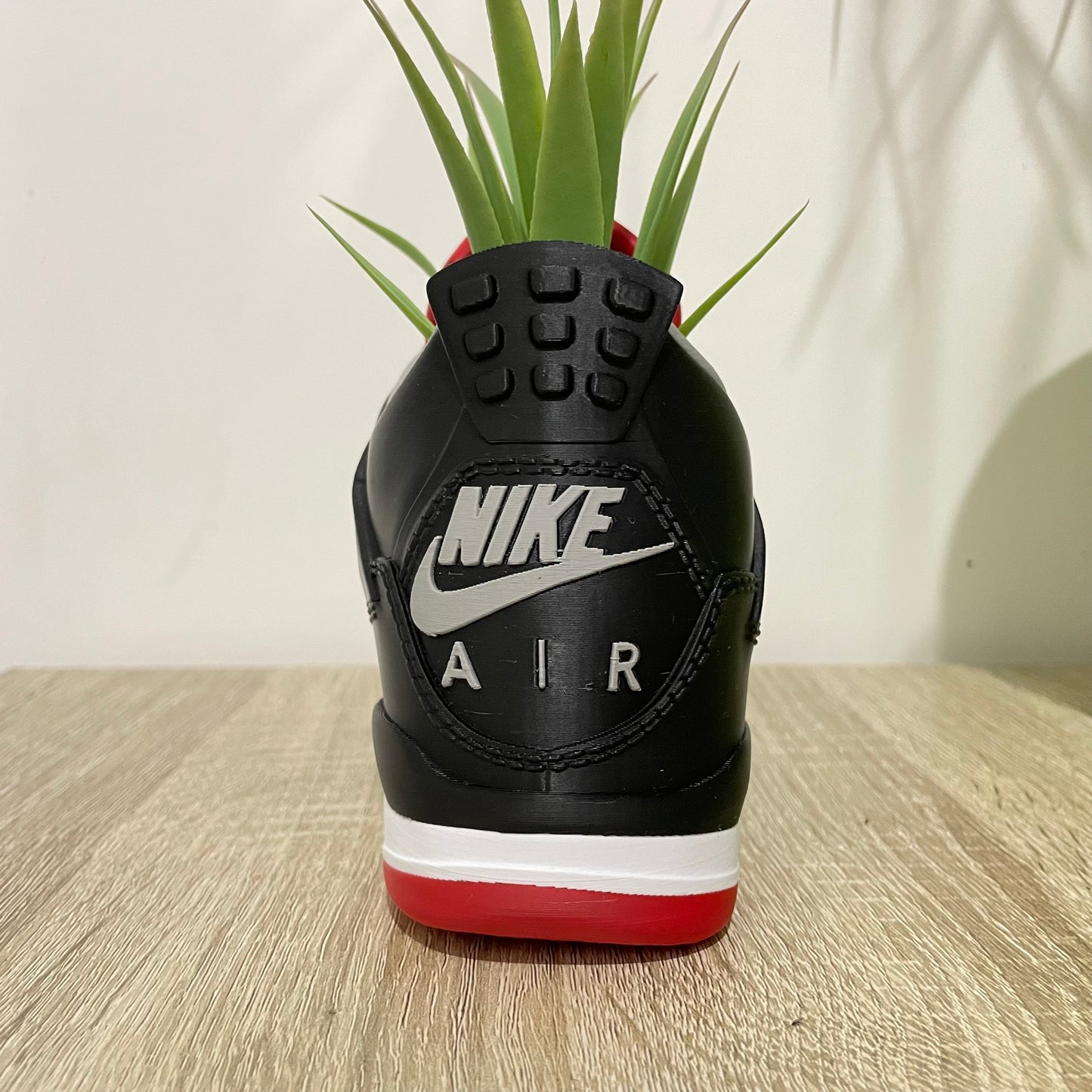 Jordan 4 Bred planter