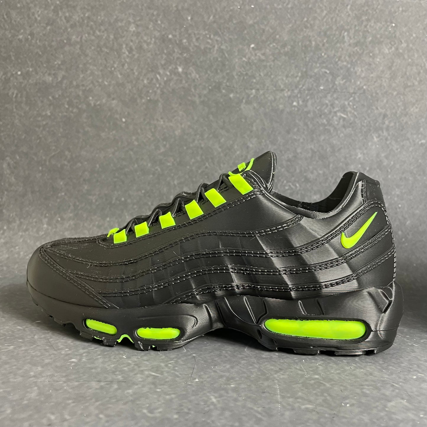 AM95 black and neon planter