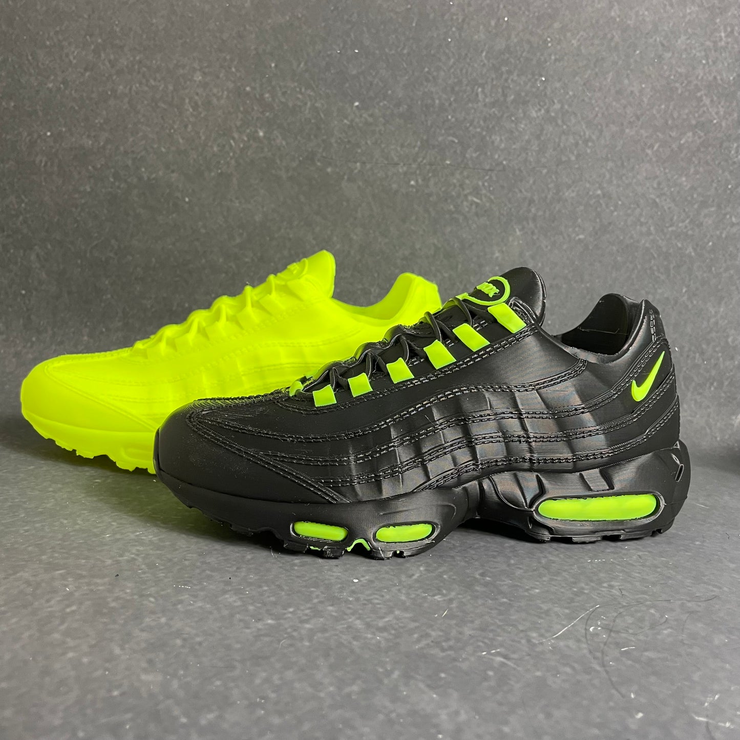 AM95 black and neon planter