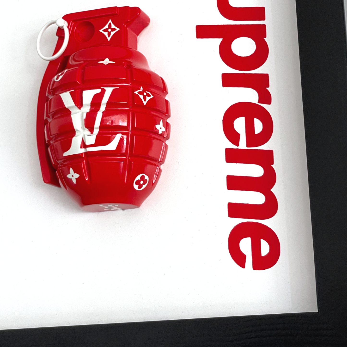 Fashion Grenade - Supreme