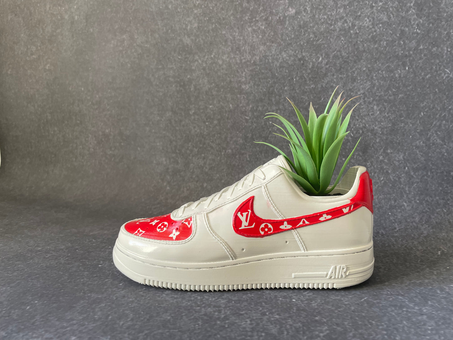 Air Force 1 (LV White & Red)