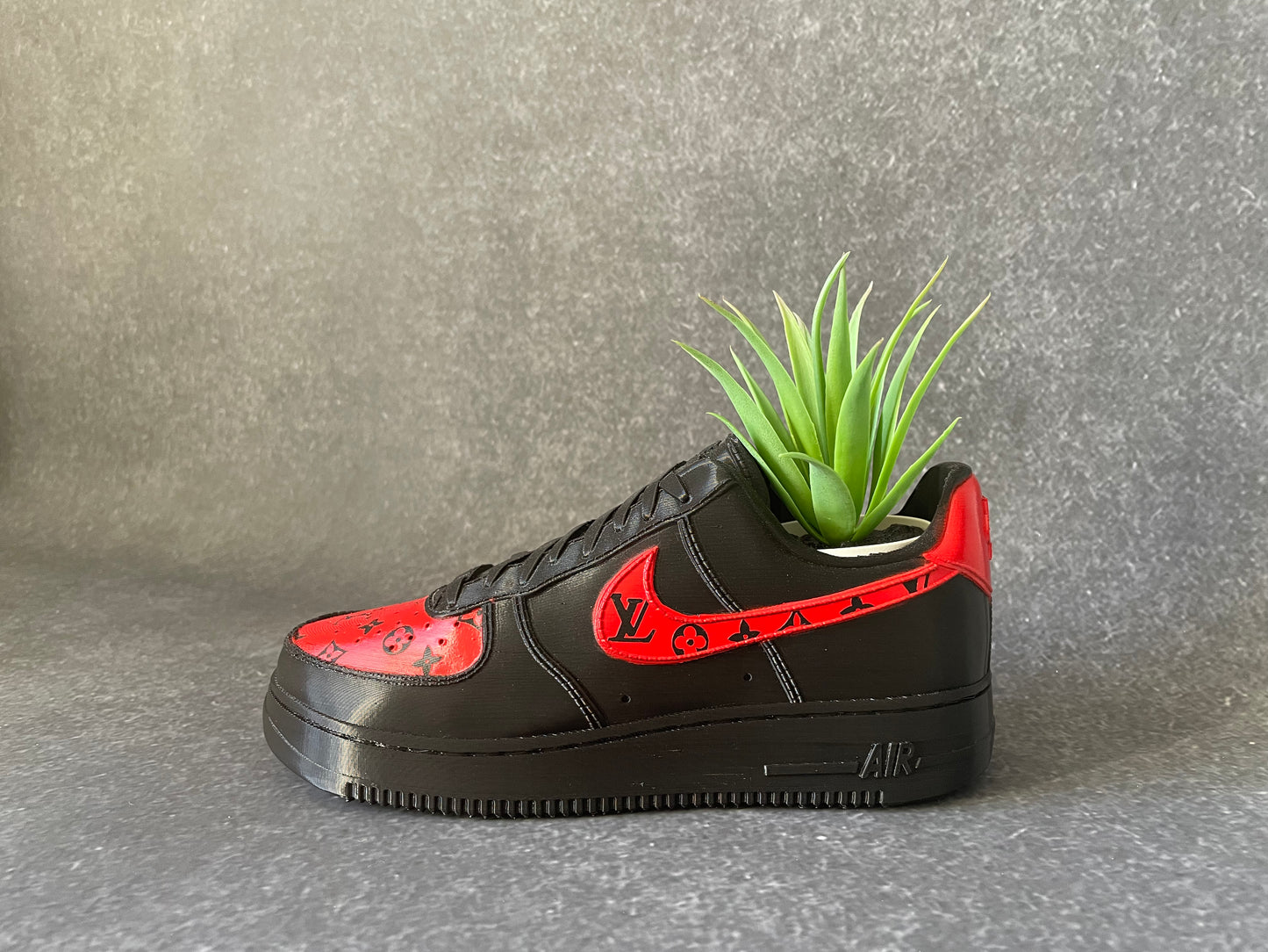 Air Force 1 LV Black Red What Boxx